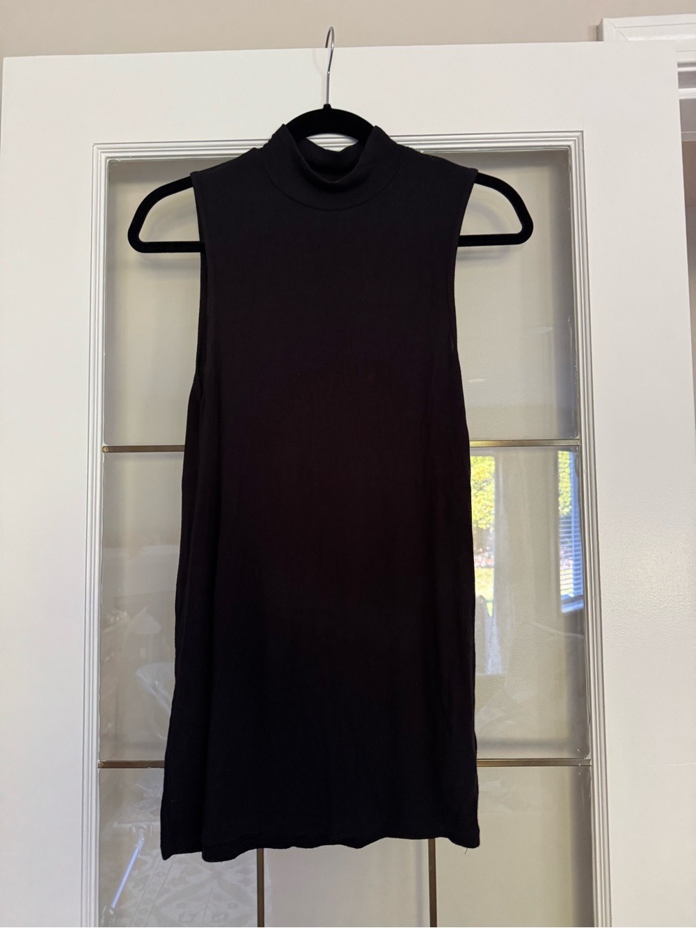 GAP Black Sleeveless Mock Neck Tank